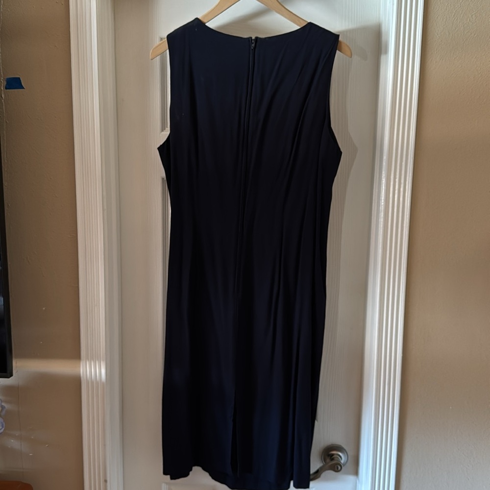 Excellent condition - Picture 2 of 3